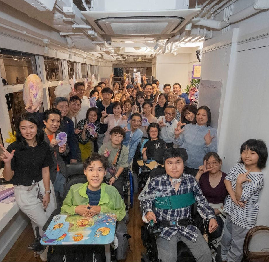 11罕病童畫出心窗 將經歷化作藝術